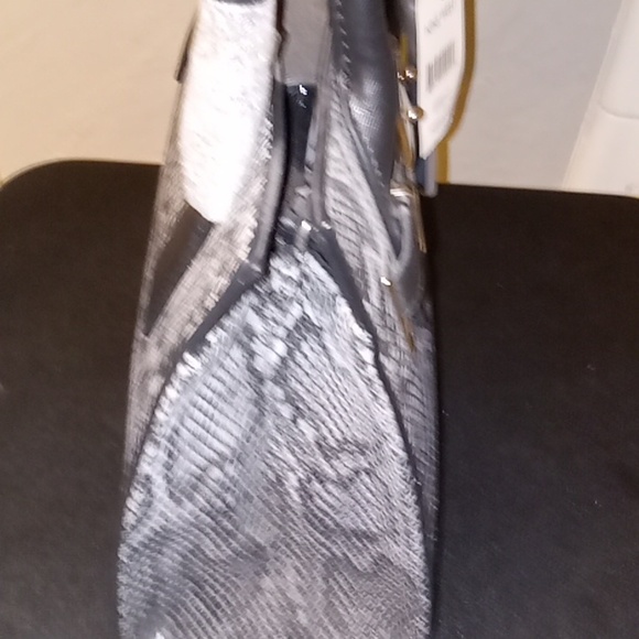 Handbag - Picture 4 of 8